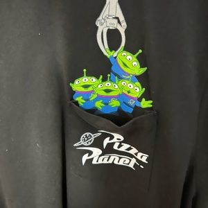 Black Pizza Planet Pocket aliens shirt. Men’s XXL
